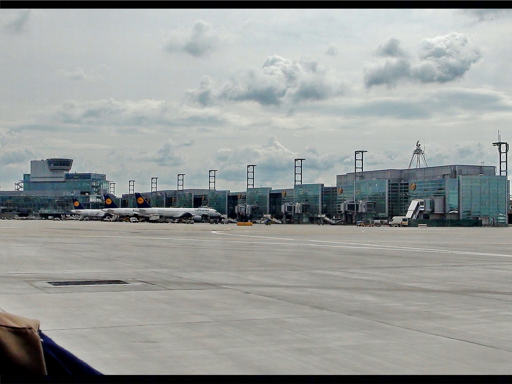 0057-FRAPORT-FFM